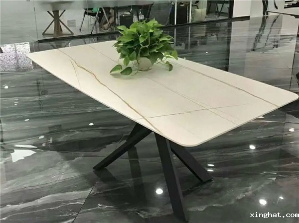 爱因斯坦瓷砖