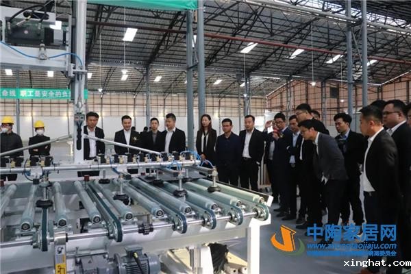 新岩素整体家居复合加工中心开业